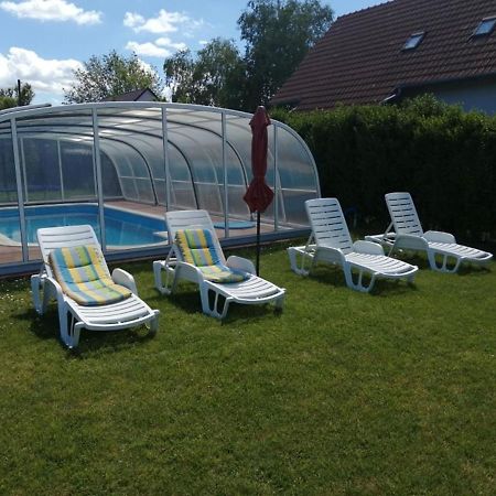 Schoenes Ferienhaus Mit Grossen Pool 250 M Vom Balaton Балатонмариафюрдё Экстерьер фото